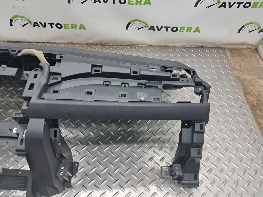 Торпедо с подушкой безопасноти NISSAN LEAF 18- 682006WK0B