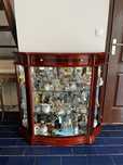 Móvel com vitrine (cristaleira)