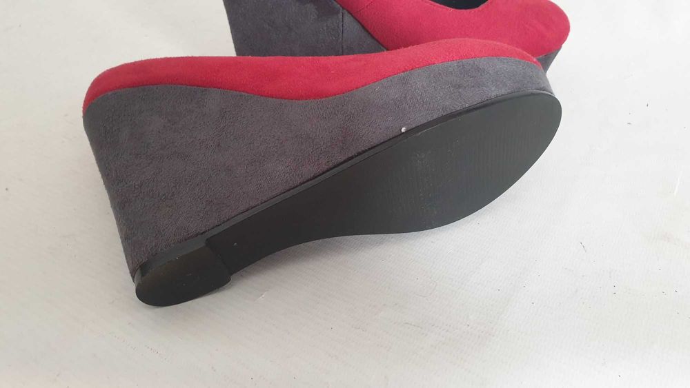 CLAUDIA GHIZZANI czółenka na koturnie rozmiar 41