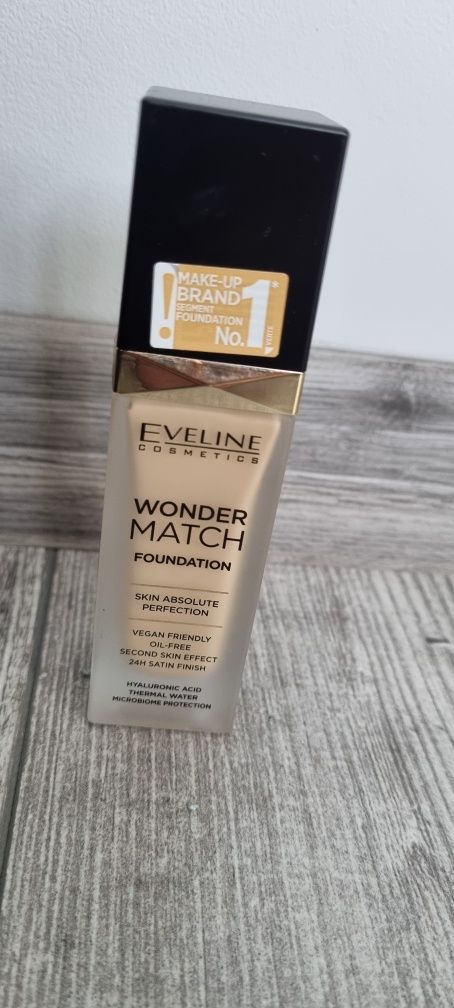 Eveline Wonder Match foundation-podkład 10 light vanilla