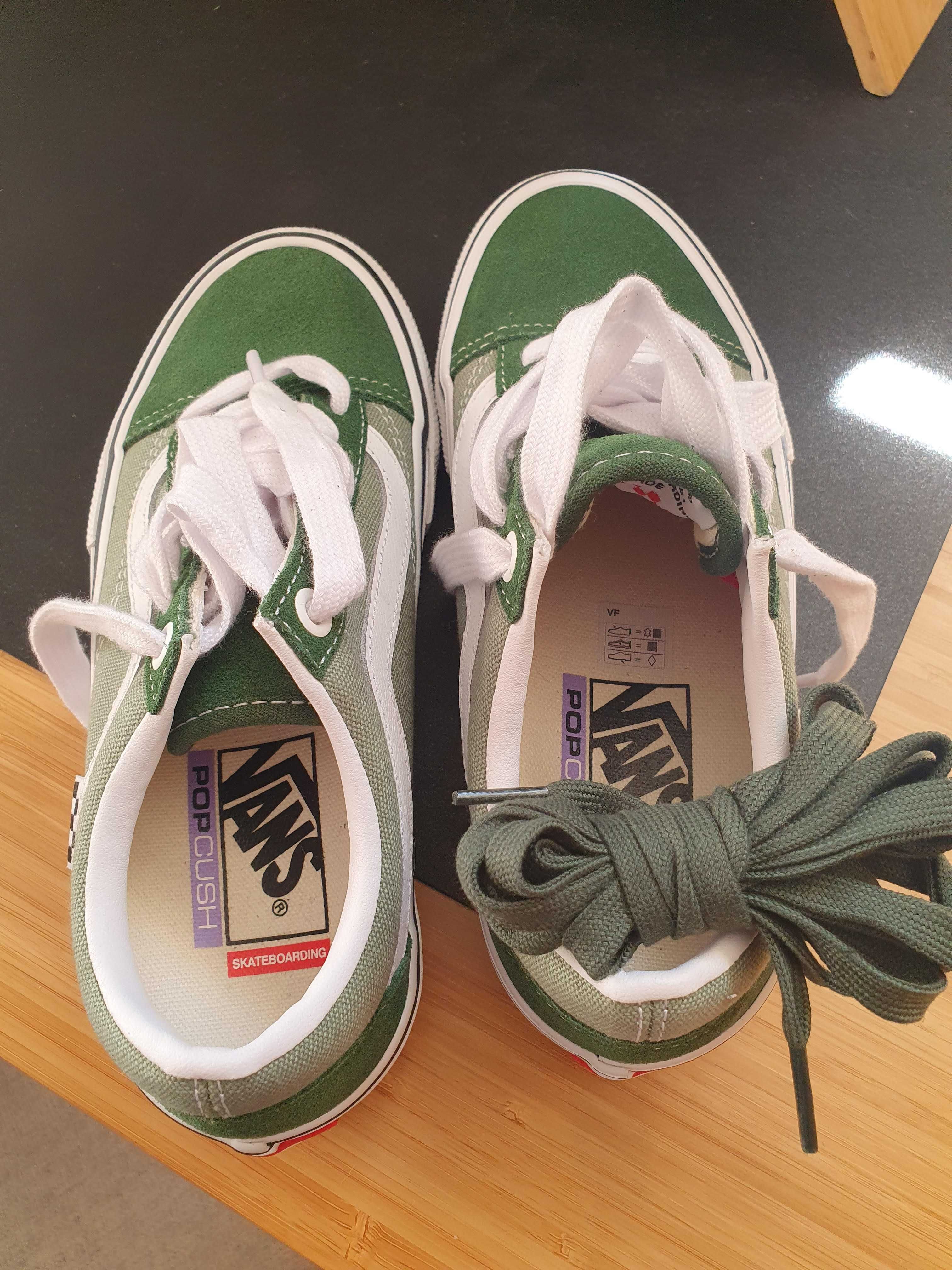 Tênis VANS Novos
