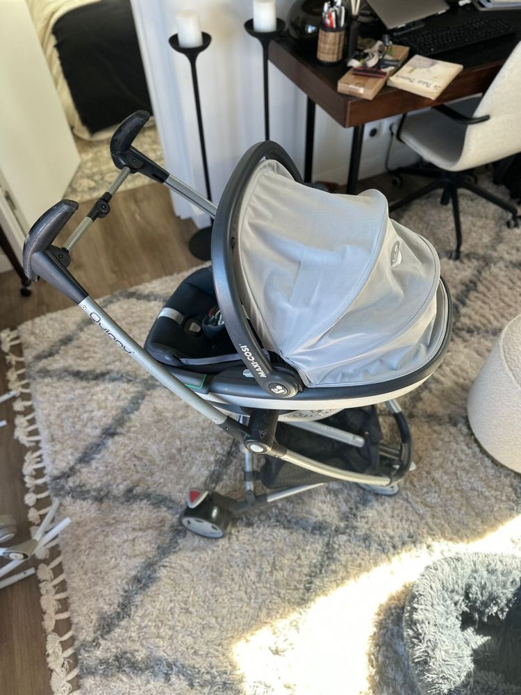 Carrinho / Ovo de Bebé • Quinny Mood & Maxi Cosi