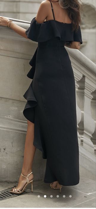 Sukienka firmy Lou czarna