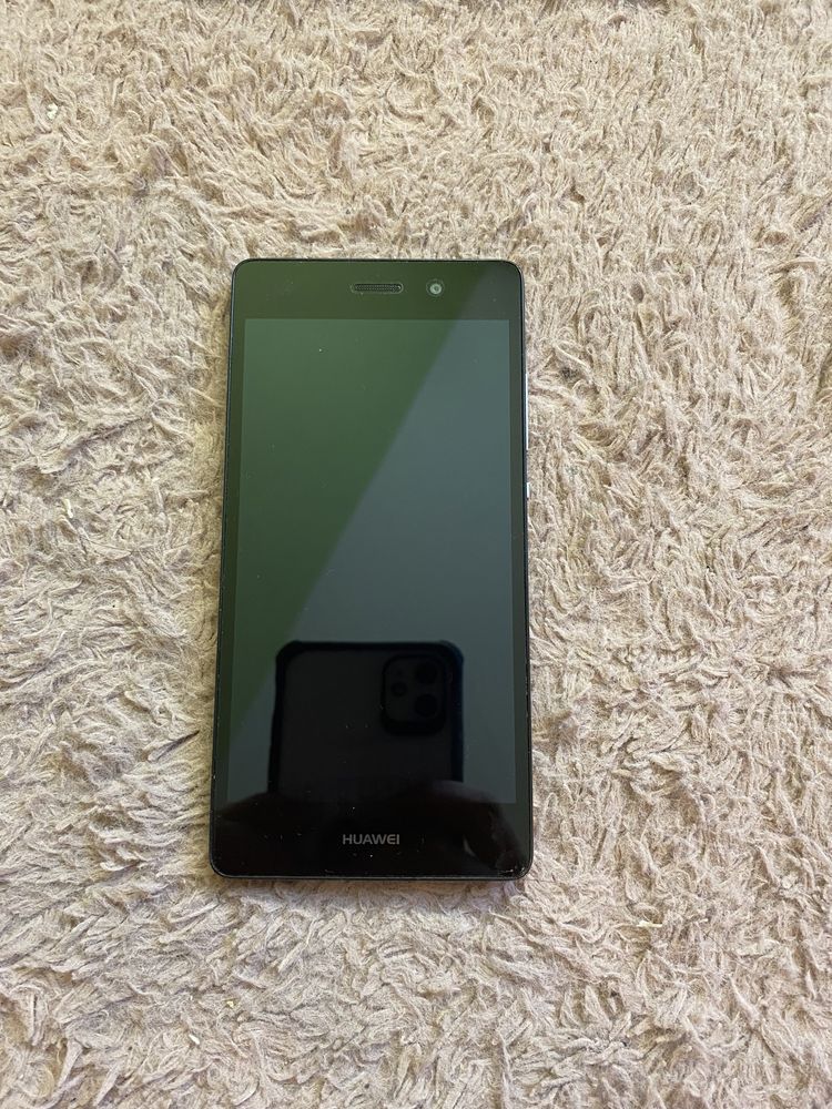 Telefon Huawei P8 lite + etui