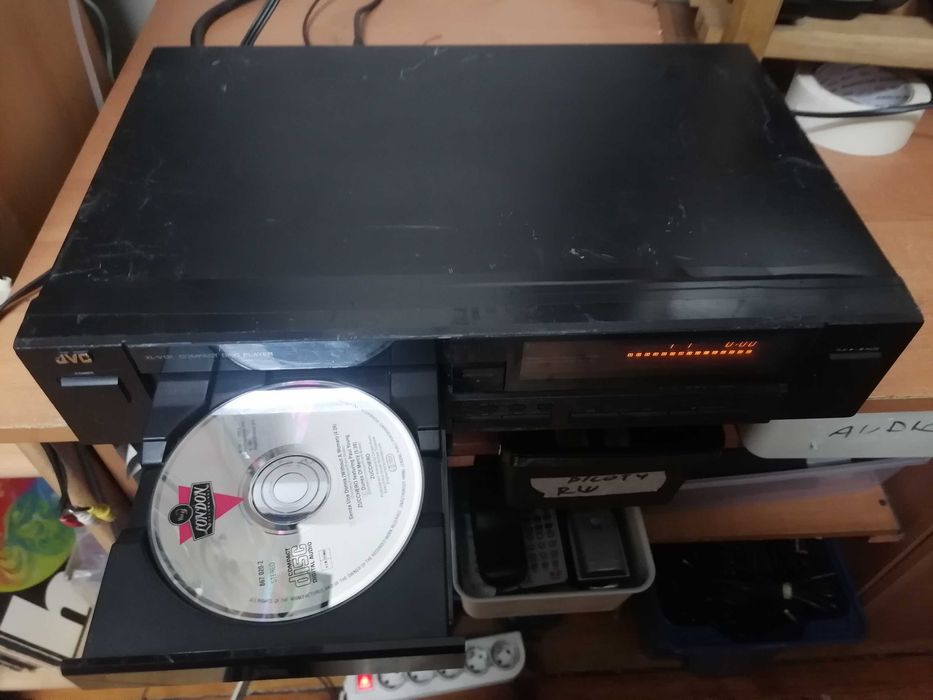 Odtwarzacz CD JVC XL-V131