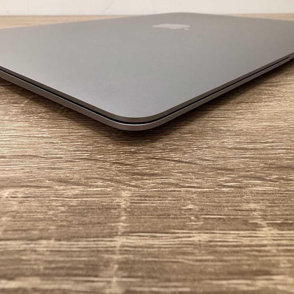 Apple Macbook Air 2020 M1 / 16Gb / SSD 256Gb - (код: M0613)