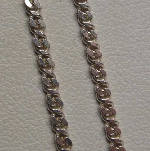Srebrny łańcuszek ciekawy wzór 55,5 cm. 1,65 mm.