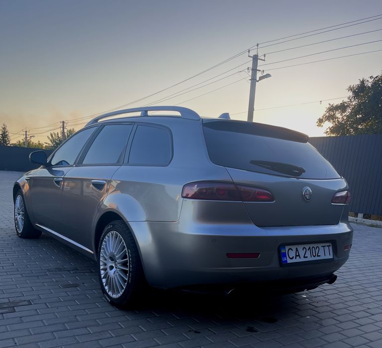 Продам Alfa Romeo