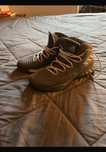 Ténis adidas basketball em cinzento
