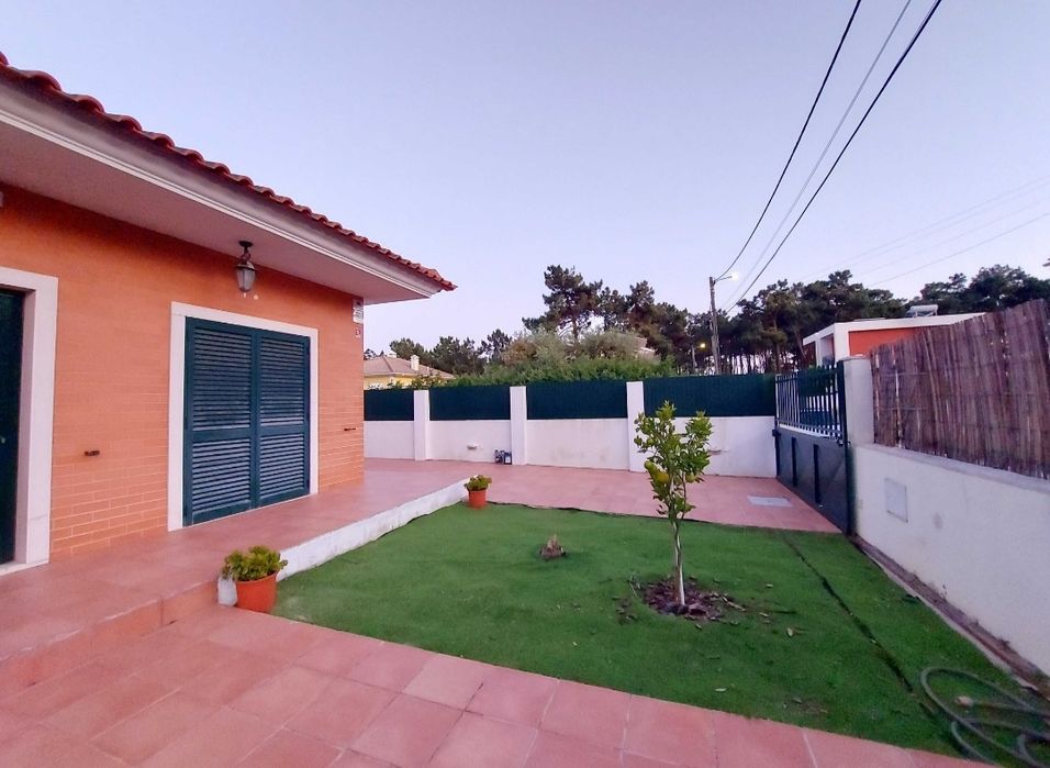 Moradia t2 em Charneca da Caparica para arrendar