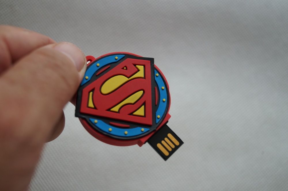 Pendrive Superman 16 GB USA