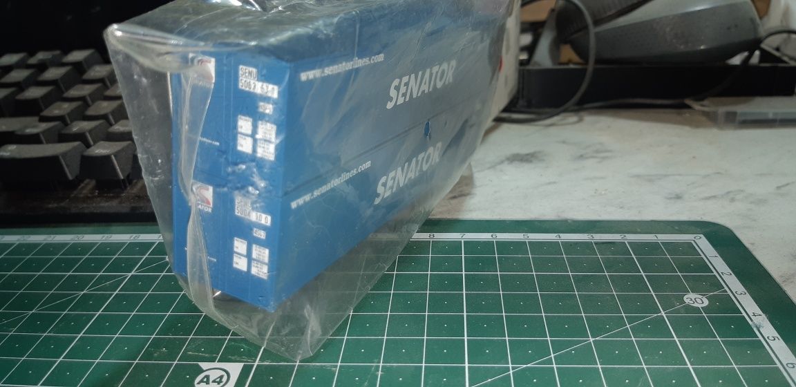 Модели контейнеров 20 и 40 футов масштаб HO 1:87