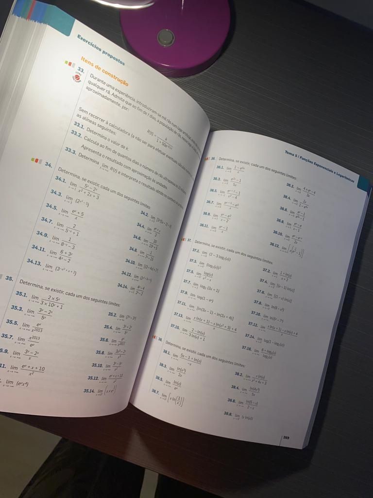 COMO NOVO - Livro Preparação de Exame Matemática A 12º Ano - Leya
