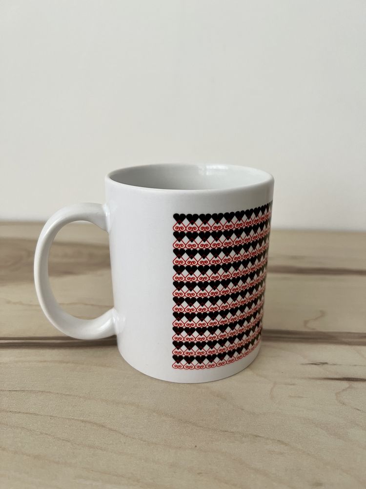 Caneca com corações