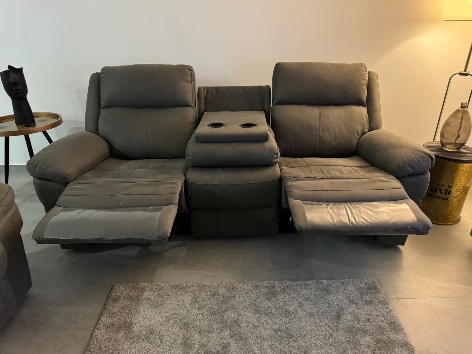 sofa cinza semi nova