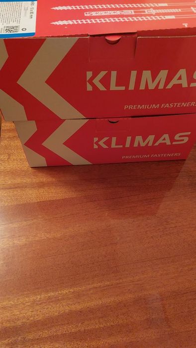 Продам шурупи з дюбелями 80х10 KLIMAS