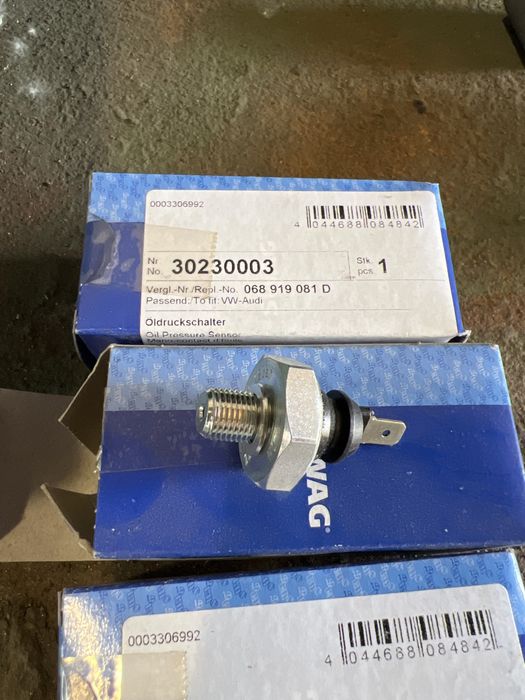 Датчик масла SWAG 30230003