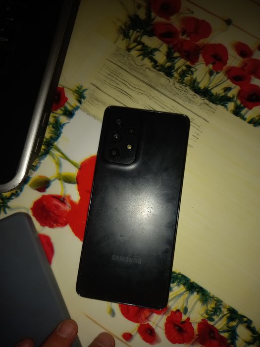 2 дисплеї Samsung A53 та плати