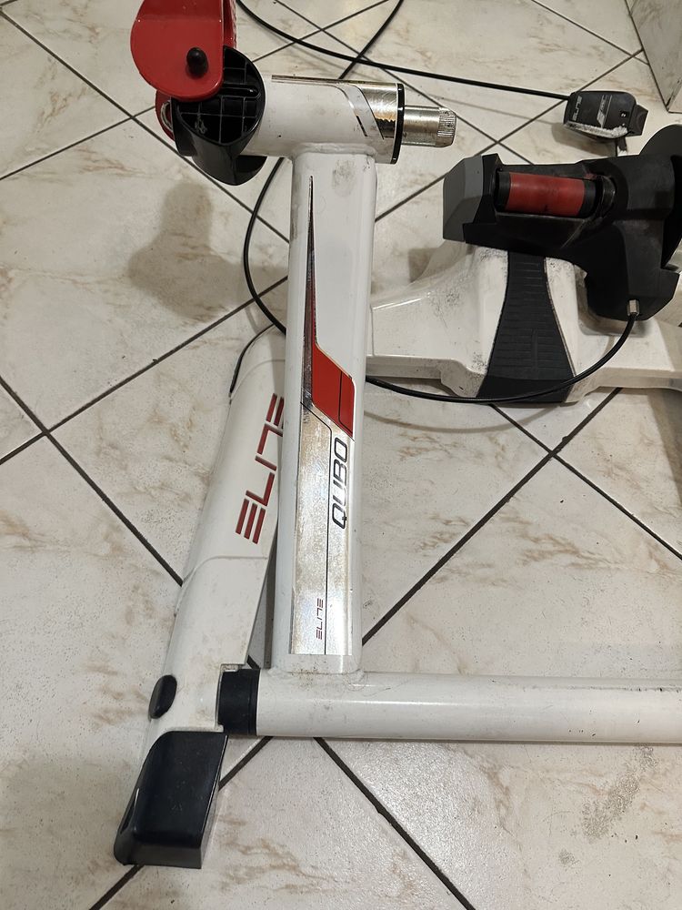 Trenażer rowerowy Elite Qubo Power Mag