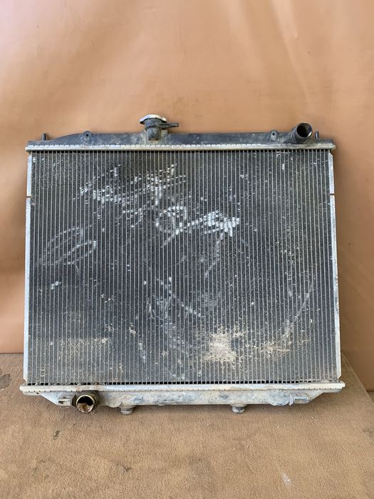 Радіатор Nissan Terrano 2.7 Ніссан Терано td tdi
