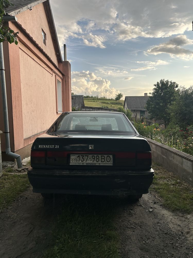 Продам автомобіль рено