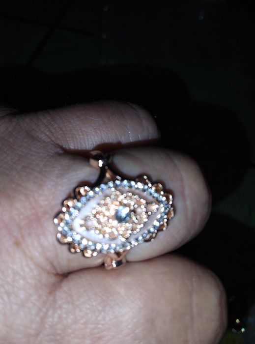 Кольца,сережки  нові.