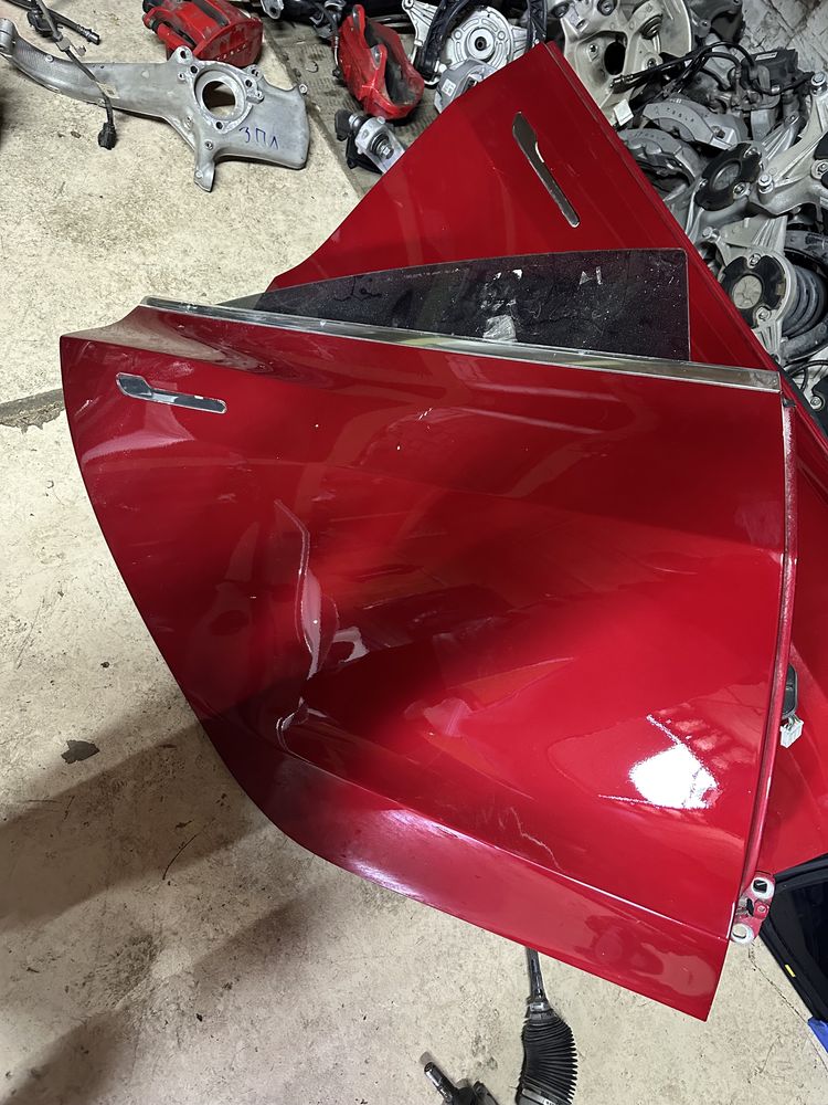 Двері Tesla 3 шрот