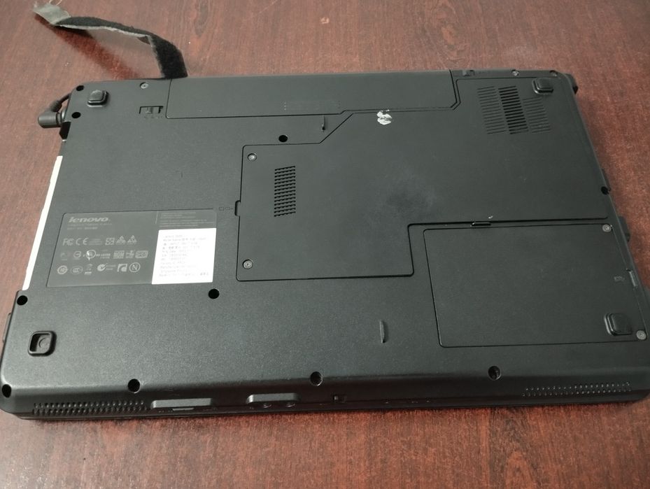 Ноутбук леново G555