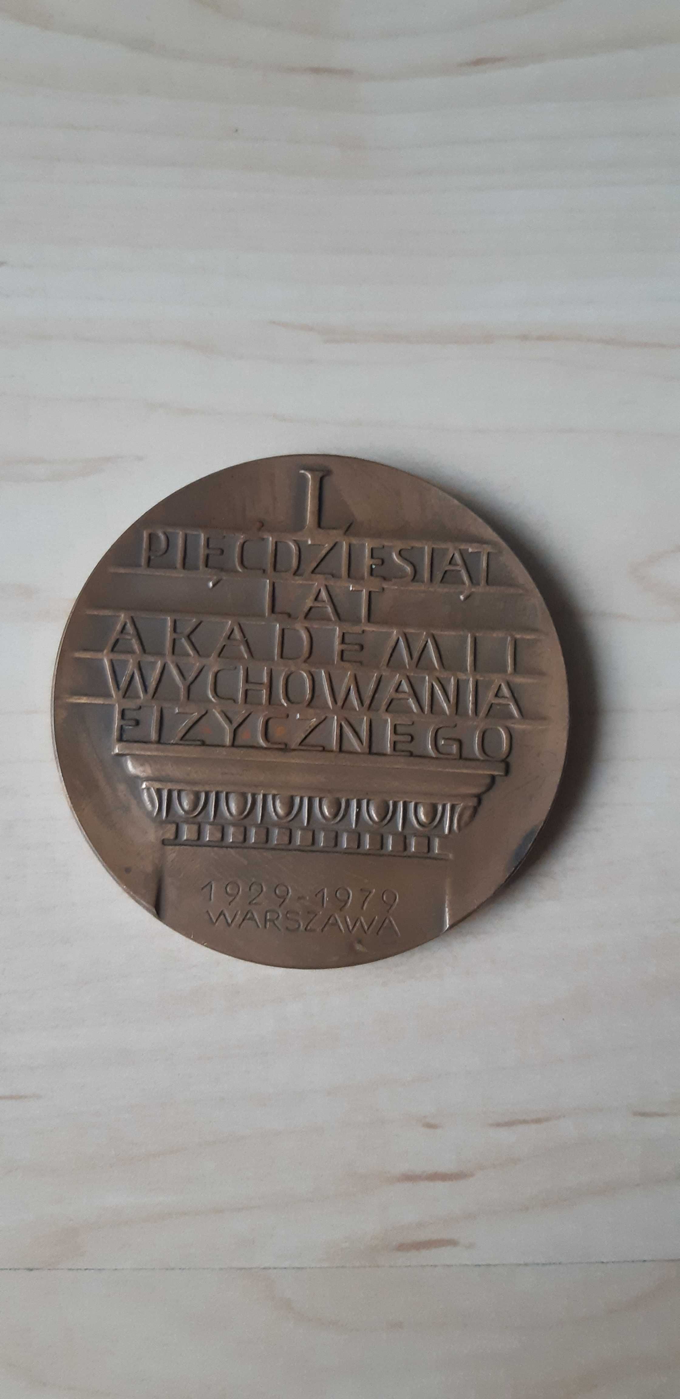 medal pięćdziesiąt lat Akademii Wychowania Fizycznego