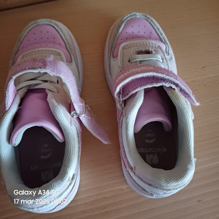 Sneakersy adidasy dla dziewczynki 26