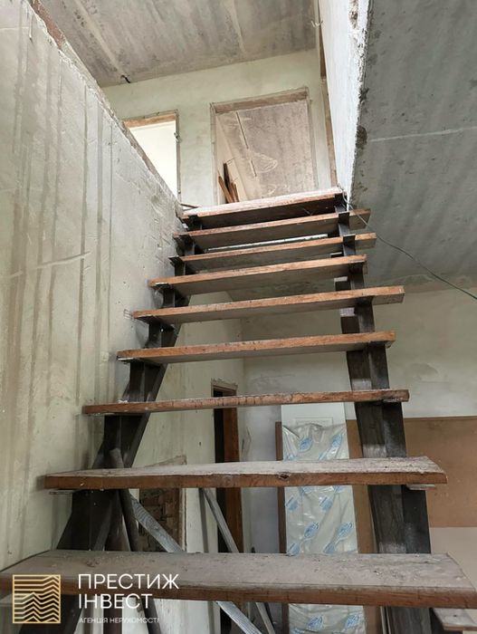 Продаж капітального будинку 230 м2 в  с. Іванків