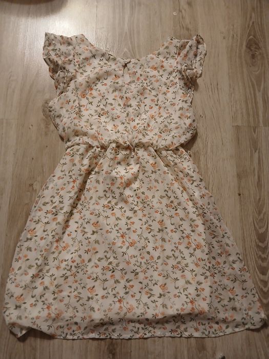 Zwiewna sukienka rozmiar M