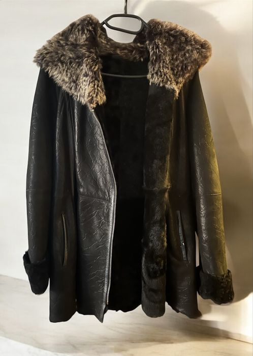 Шкіряна дублянка з натурального хутра кози розмір М - L
