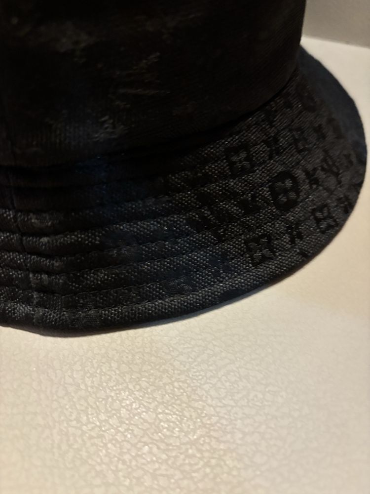 chapeu de pescador da louis vuitton