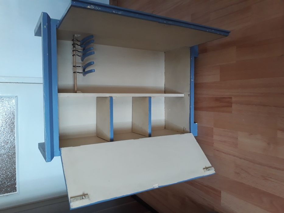 Piękna duża sypialnia dla lalek drewniana z czasów PRL.