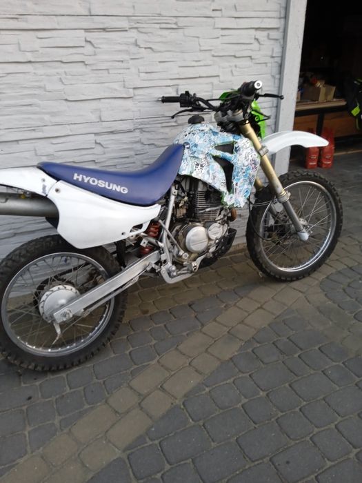Sprzedam  crosa 125cc posiada homologację