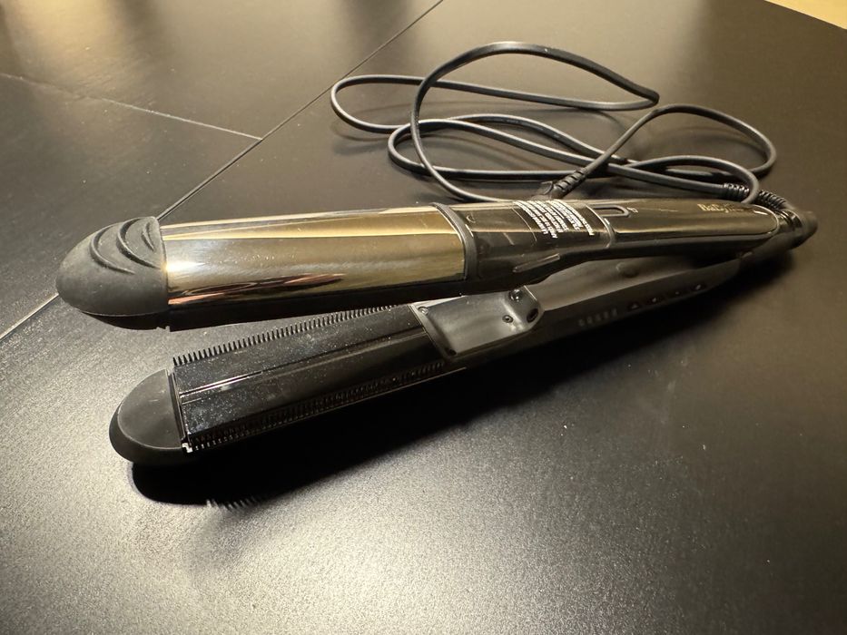 Ferro / Prancha de cabelo a vapor, alisa e ondula da Babyliss