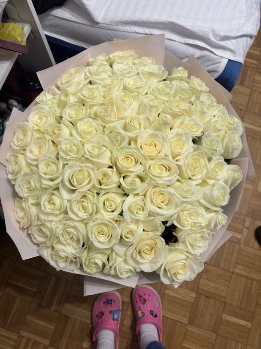 Букет квітів роза Аваланч 73 рози 70см 2000грн терміново