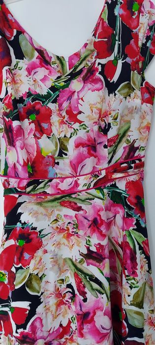 Sukienka nowa z metkami 38