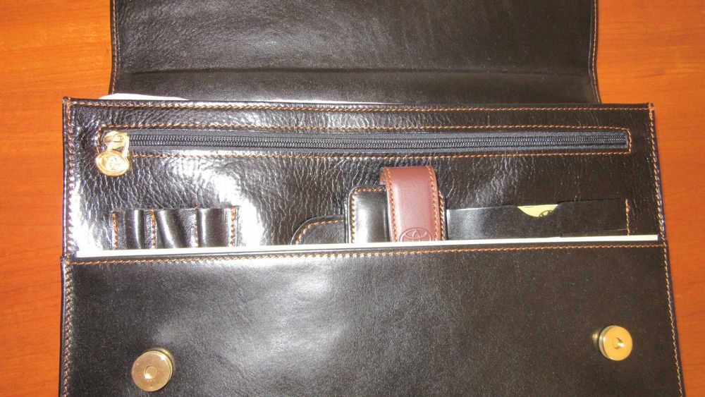 Pasta, mala em pele genuína  *** NOVA ***