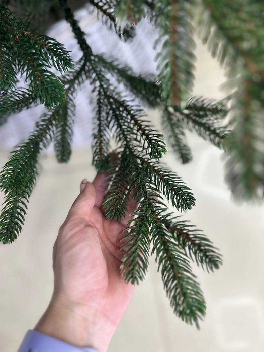 Штучна ялинка,Віденська ялинка штучна,Ялинка ялинки сосна