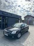 Toyota avensis 2004 року