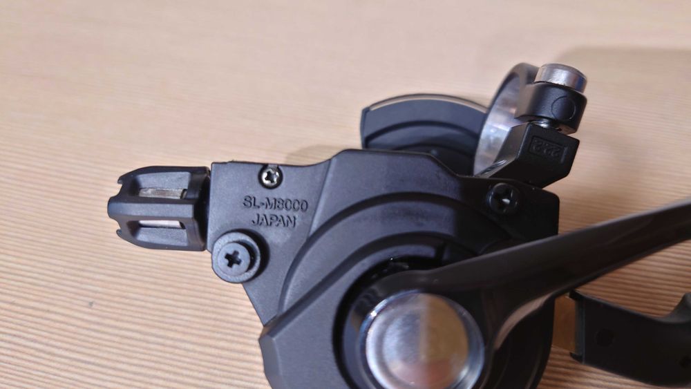 Manetka Shimano Deore XT SL-M8000 11rz Prawa obejma jak nowa #50