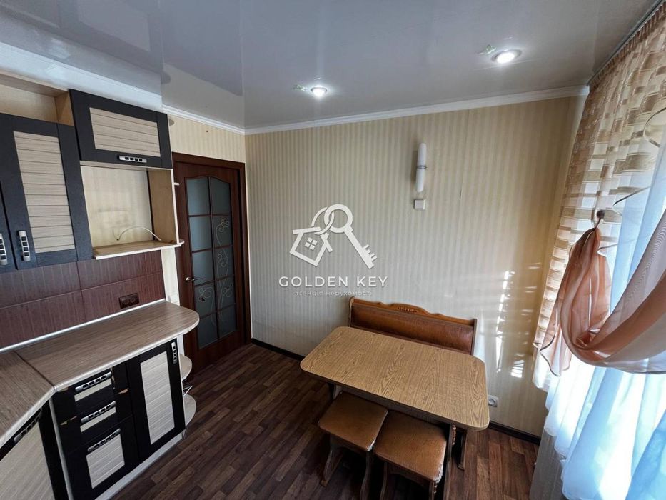 Продаж трикімнатної  квартири, 129 квартал