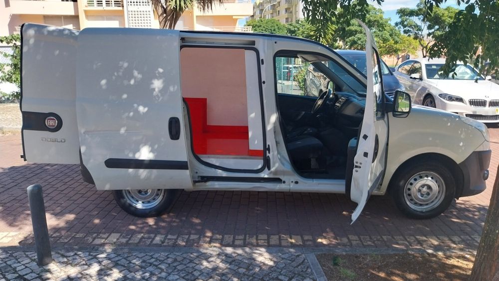 Fiat Doblo Jtd Caixa Fibrada Isotérmica 2014