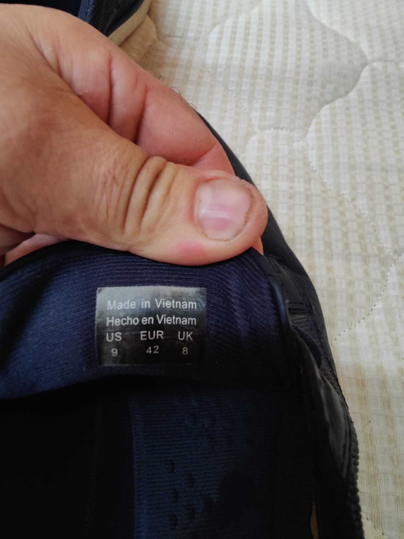 Sapatos Aldo tam. 42 em tecido e pele em excelente estado