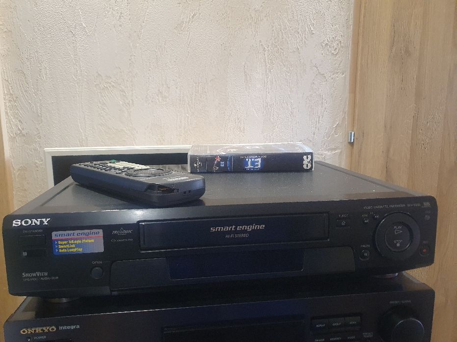 Magnetowid  Sony 6 head , stereo hifi slv e840