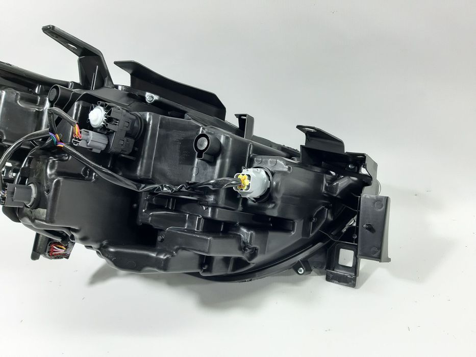 Фара передня ліва Mazda СХ-5 2022-2024 KPF1-51-041C  (KPF151041C)