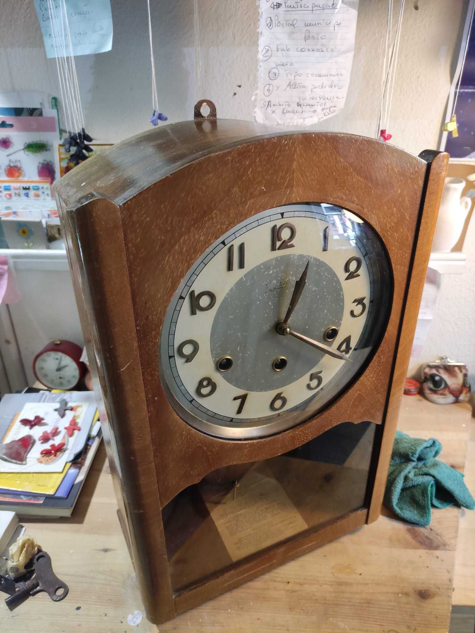Relógio Antigo Funcional com todas as Peças