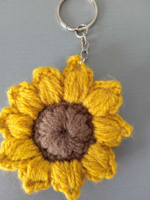 Breloczek - słonecznik 3d - żółty z brązem -